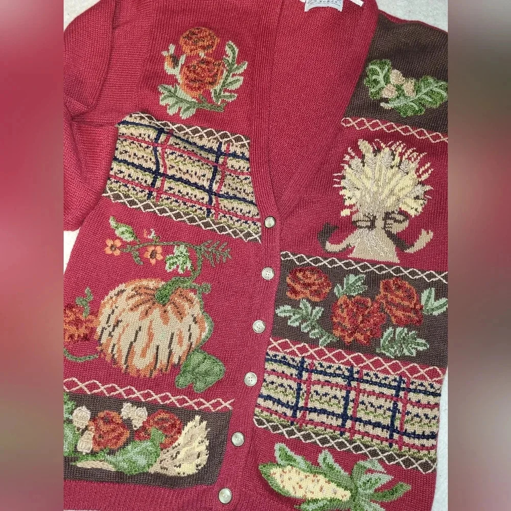 Jantzen Red Floral Patchwork Cardigan Sweater - Picture 6 of 7